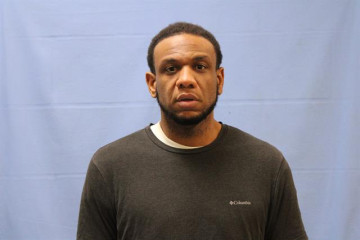 Mugshot of DEANTONI CORTEZ WARD