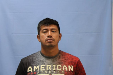 Mugshot of HUGO ARMANDO MIRA-TRINIDAD