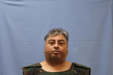 Mugshot of VICTOR INEZ HERNANDEZ