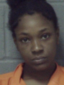 Mugshot of Detaria Allen