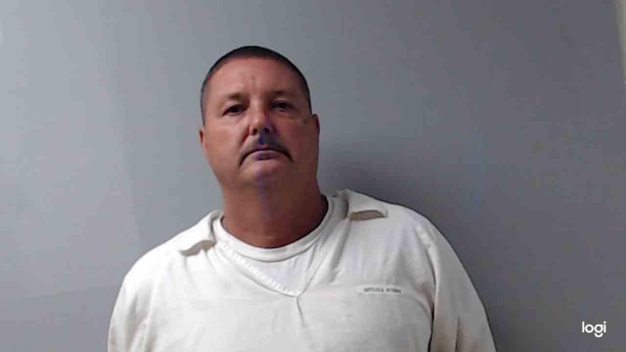 Mugshot of SHANE E SUTTLE