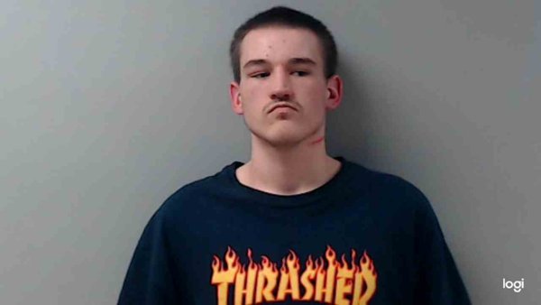 Mugshot of RYAN DAVIS