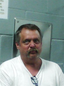 Mugshot of Charles Jr B Reynolds