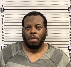 Mugshot of LARENTE NOBLE