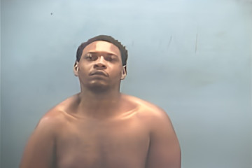 Mugshot of FREDRICK DEON JR HALEY