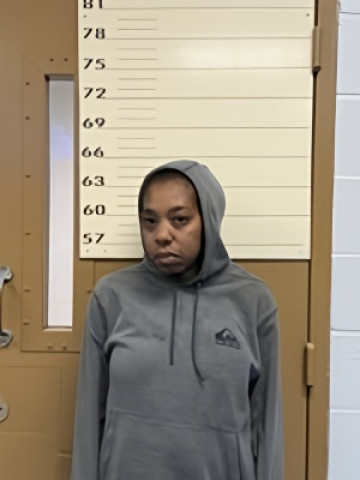 Mugshot of FRANCHESKA M BISHOP