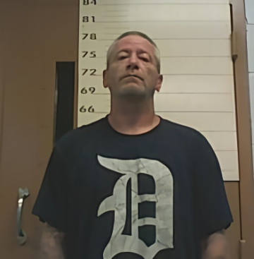 Mugshot of MICHAEL L WALKER