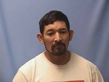 Mugshot of EDWIN HERNANDEZ-VIERA