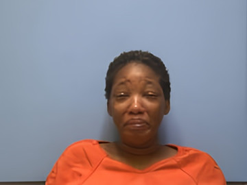 Mugshot of CHARNESIA J WEAVER