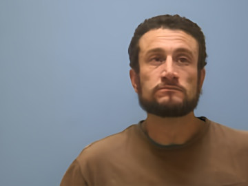 Mugshot of JONATHAN R HOLT