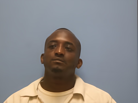 Mugshot of KEVEON CORTEZ LEWIS