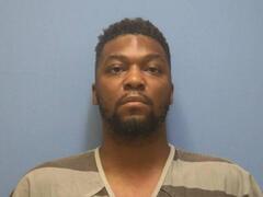 Mugshot of MARVELOUS DANQUIEZ WHITE
