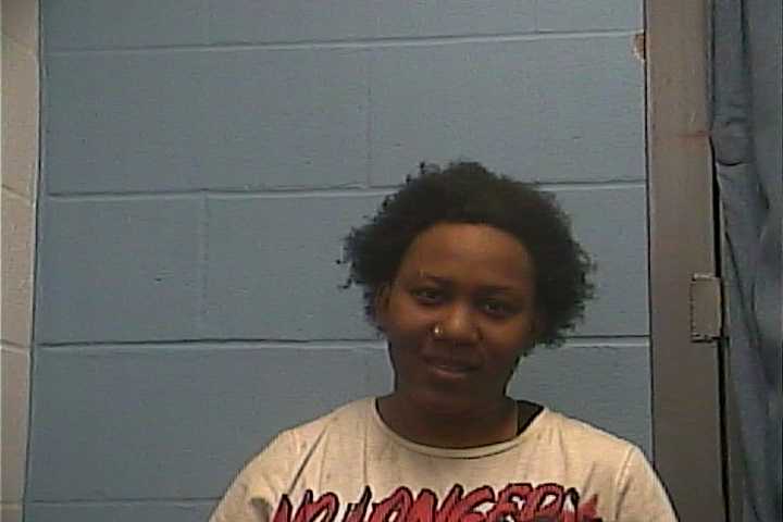 Mugshot of SHAMYA HEARN