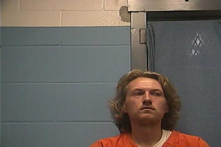 Mugshot of WYATT L HUNTER