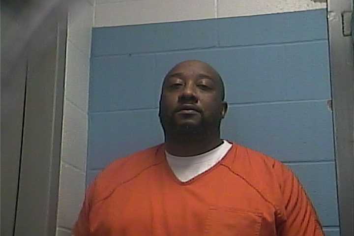 Mugshot of JONATHAN YOUNG