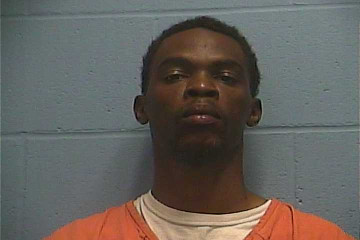Mugshot of TAVEON M MCDANIEL