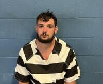 Mugshot of TUCKER W BEAKLEY