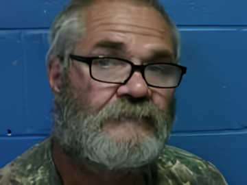 Mugshot of LARRY E FLOYD