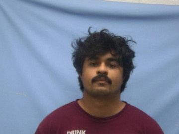 Mugshot of DAVIAN IZEIK MONDRAGON