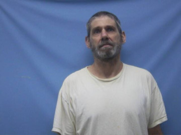 Mugshot of GARY LYNN SR LEWIS