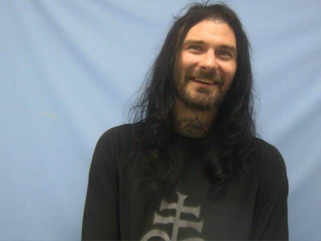 Mugshot of MATTHEW IRVING HENDERSON