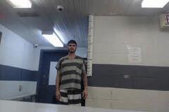 Mugshot of DEREK WADE