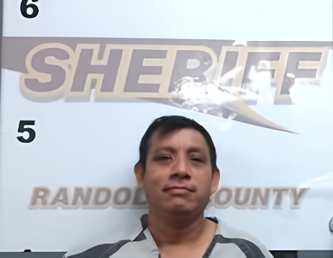 Mugshot of VICTOR ANDRES
