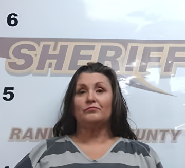 Mugshot of LAURA ALBAN