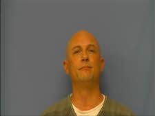 Mugshot of DANIEL QUALLS
