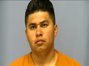Mugshot of FREYSON MORAN-RIOS