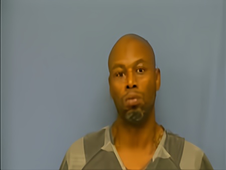 Mugshot of KENNETH LYNCH