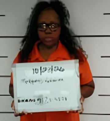 Mugshot of Adrianna Jackia Montgomery
