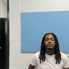 Mugshot of MICKARIOUS OLIVER