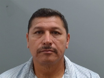 Mugshot of MARIO MENDEZ DE LA CRUZ