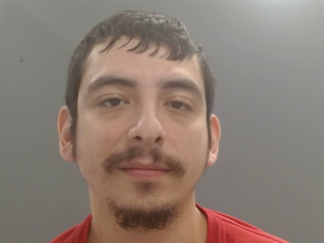 Mugshot of OMAR QUINONES