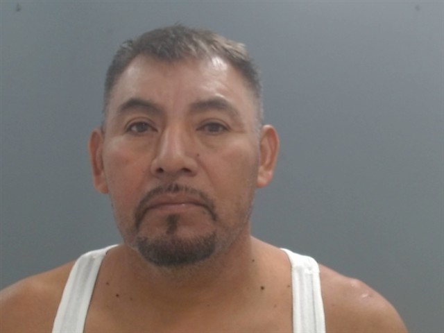 Mugshot of JUVENCIO MENA-HERNANDEZ