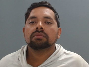 Mugshot of EZEQUIEL DOMINGUEZ-ORTIZ