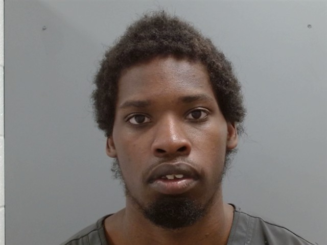 Mugshot of KESHAWN CLARK