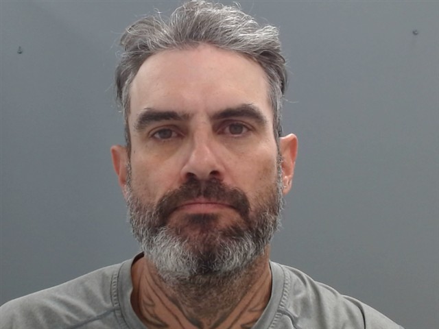Mugshot of JONATHAN HOLMES