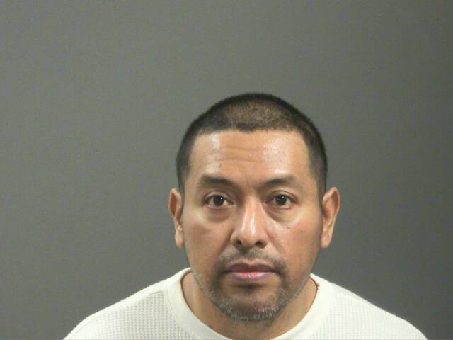 Mugshot of OSCAR PEREZ-FLORES