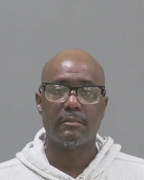 Mugshot of Carlos Demont Horne