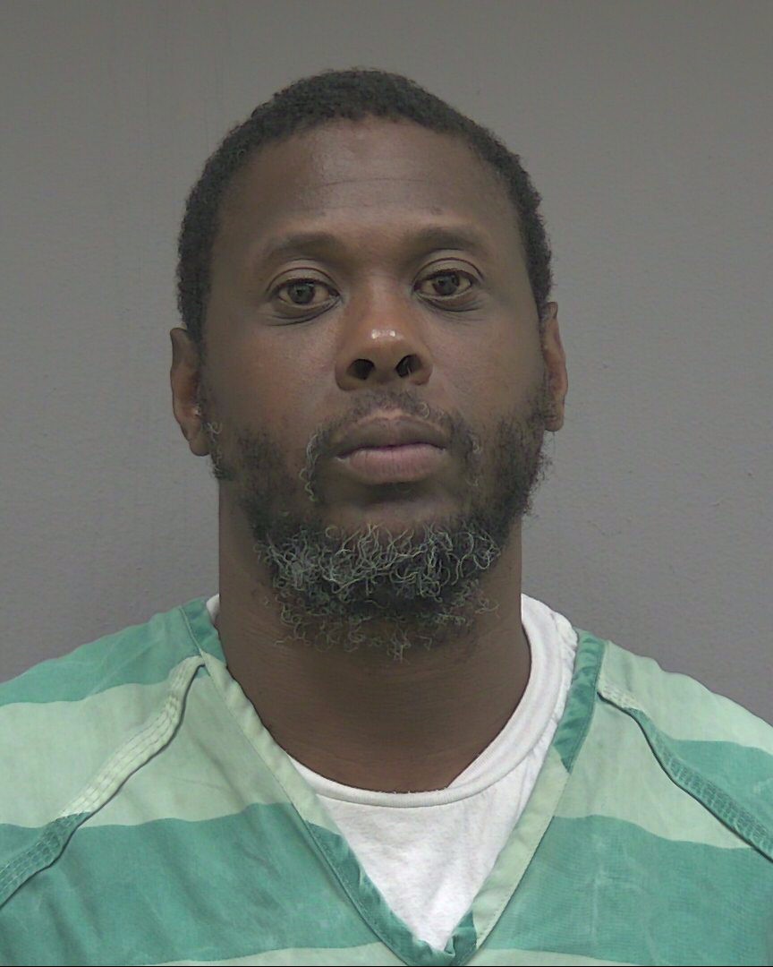Mugshot of CHARLIE FLOYD MANNS