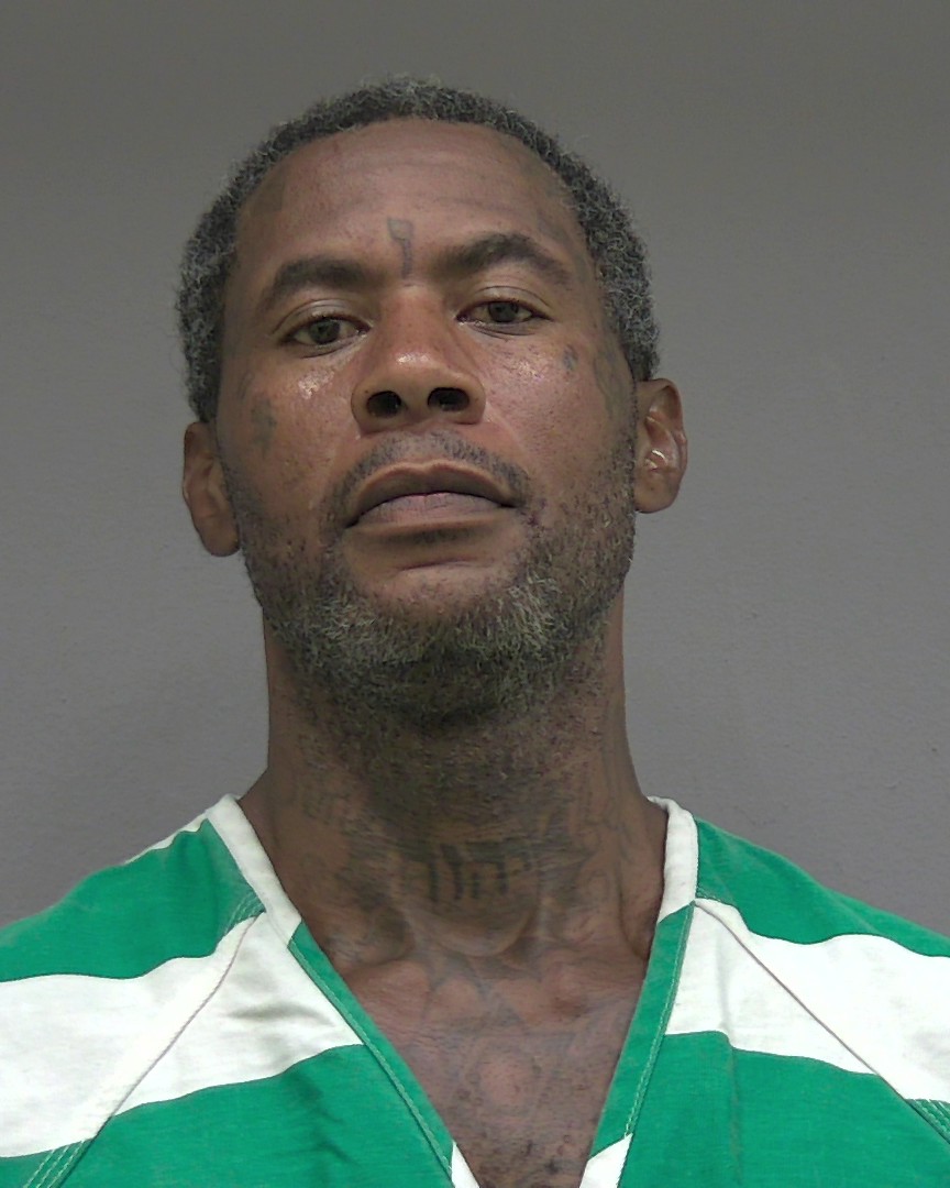 Mugshot of MICHAEL JERMAINE GLADIN