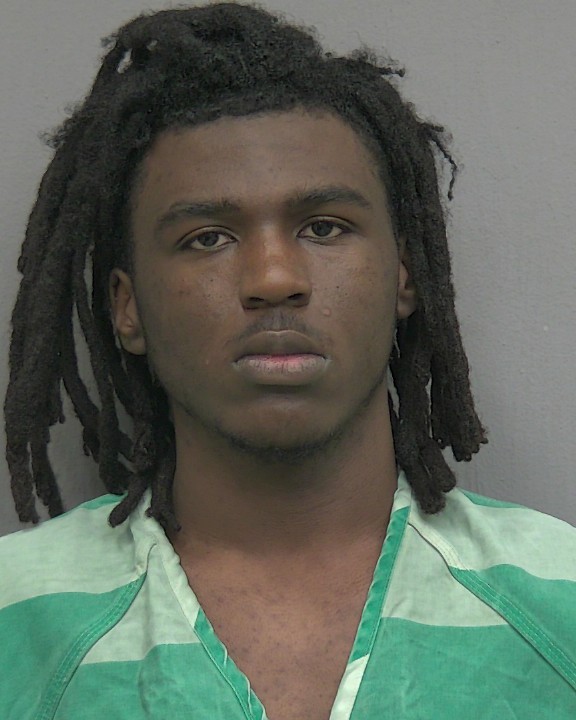 Mugshot of DO'NNEZ RAQUIEL LANIER