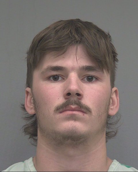 Mugshot of KYLE RIVER GEER