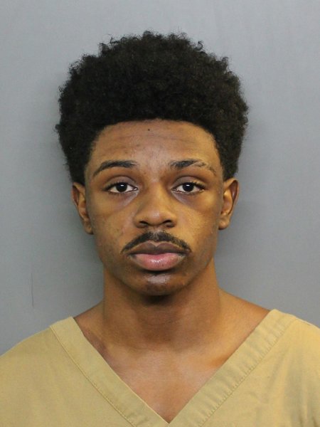 Mugshot of DEONTE BRYSON