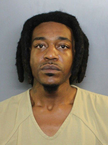 Mugshot of TYQUAVIN L DUNBAR