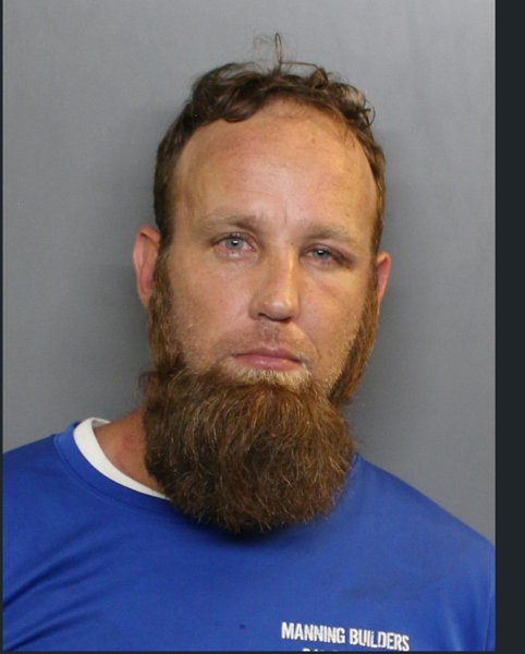 Mugshot of TRAVIS A PRICE