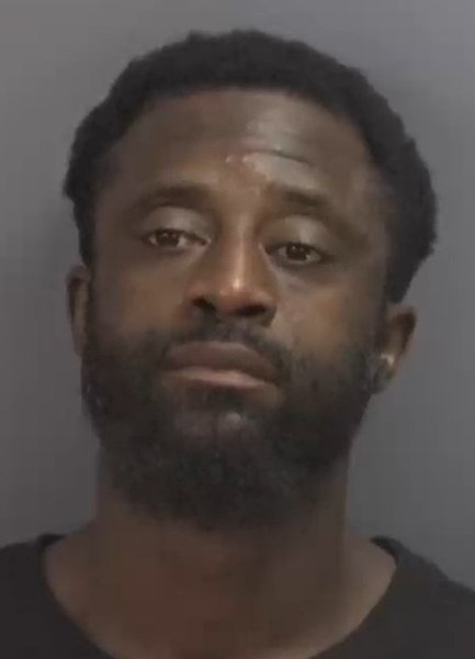 Mugshot of BERRY DE`JON MOTON