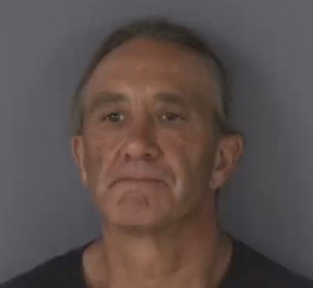 Mugshot of GARY RAHE J ST CLAIR